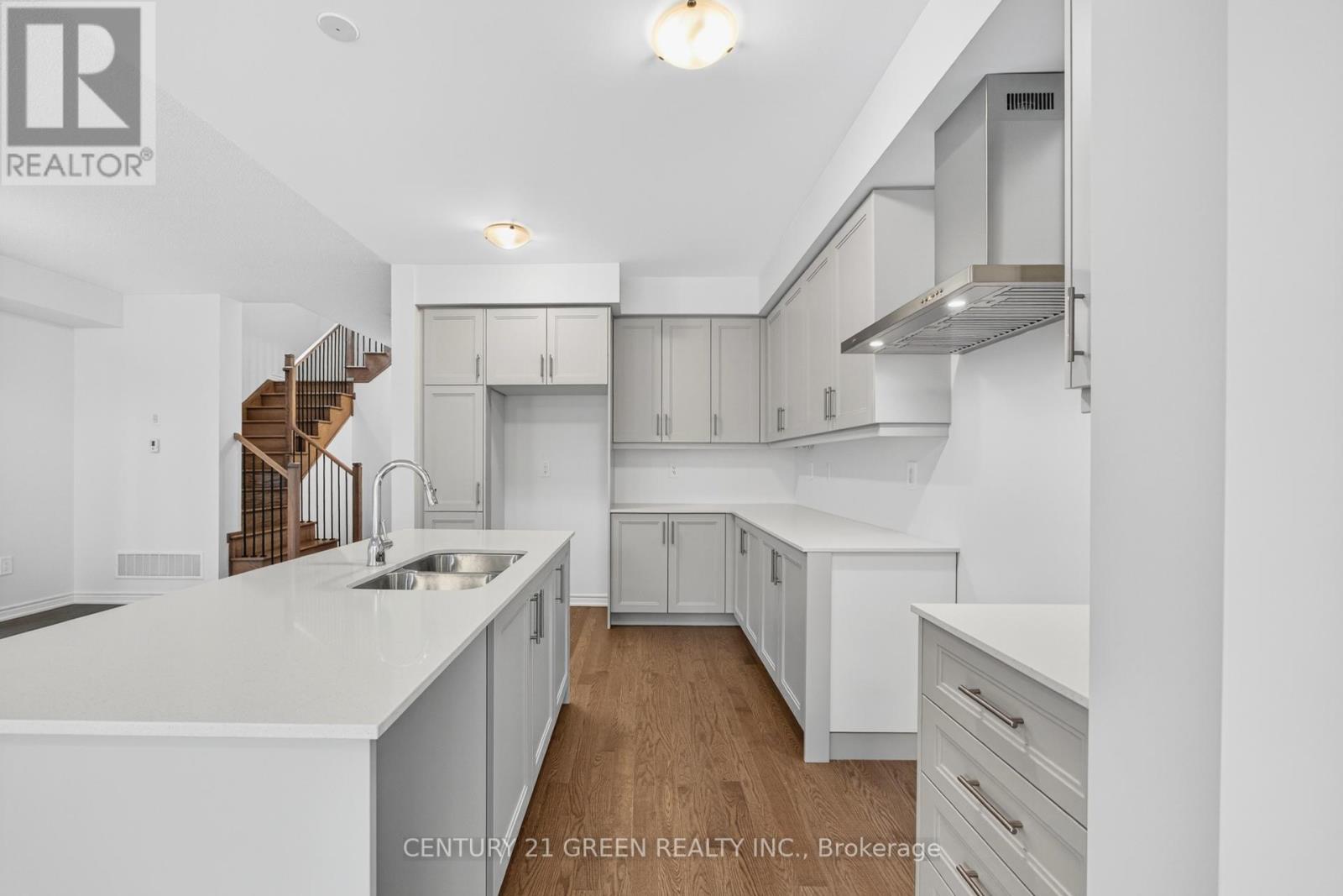 1442 Savoline Boulevard, Milton (Walker), Ontario  L9E 2E9 - Photo 17 - W12389706