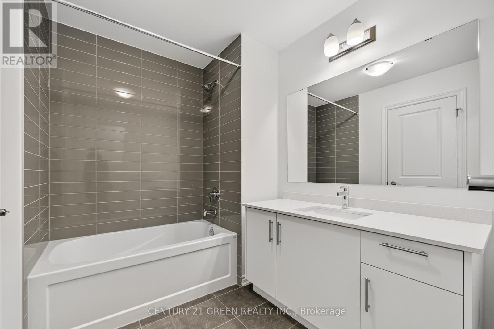 1442 Savoline Boulevard, Milton (Walker), Ontario  L9E 2E9 - Photo 36 - W12389706