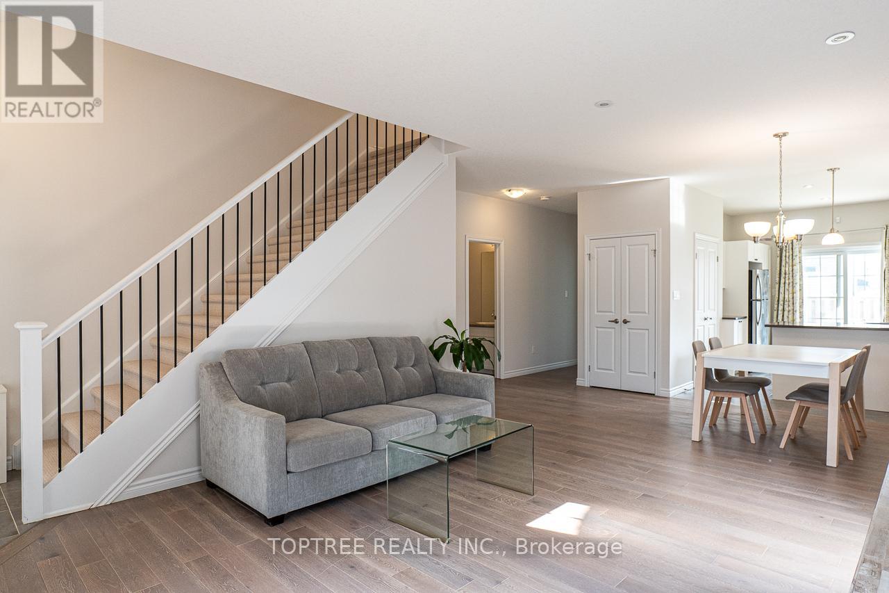 13 - 2910 Tokala Trail, London North, Ontario  N6G 5B4 - Photo 11 - X12389890