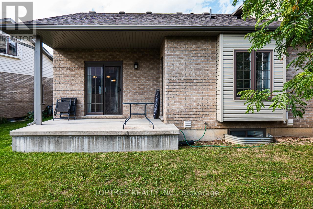 13 - 2910 Tokala Trail, London North, Ontario  N6G 5B4 - Photo 41 - X12389890