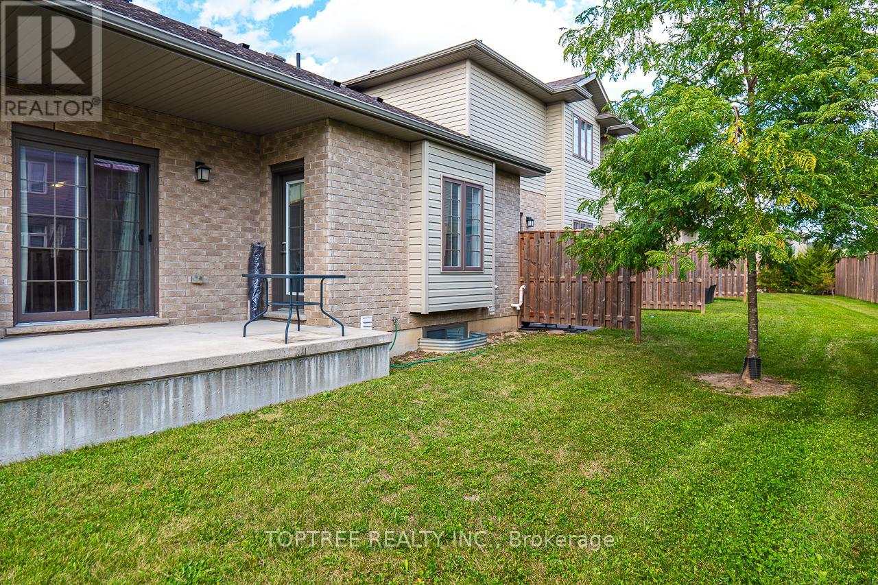 13 - 2910 Tokala Trail, London North, Ontario  N6G 5B4 - Photo 42 - X12389890