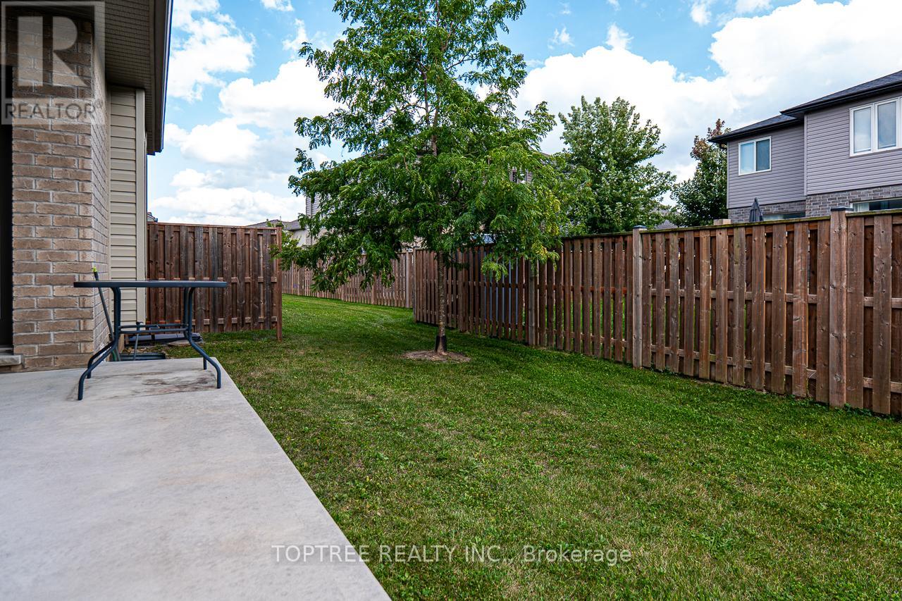 13 - 2910 Tokala Trail, London North, Ontario  N6G 5B4 - Photo 43 - X12389890