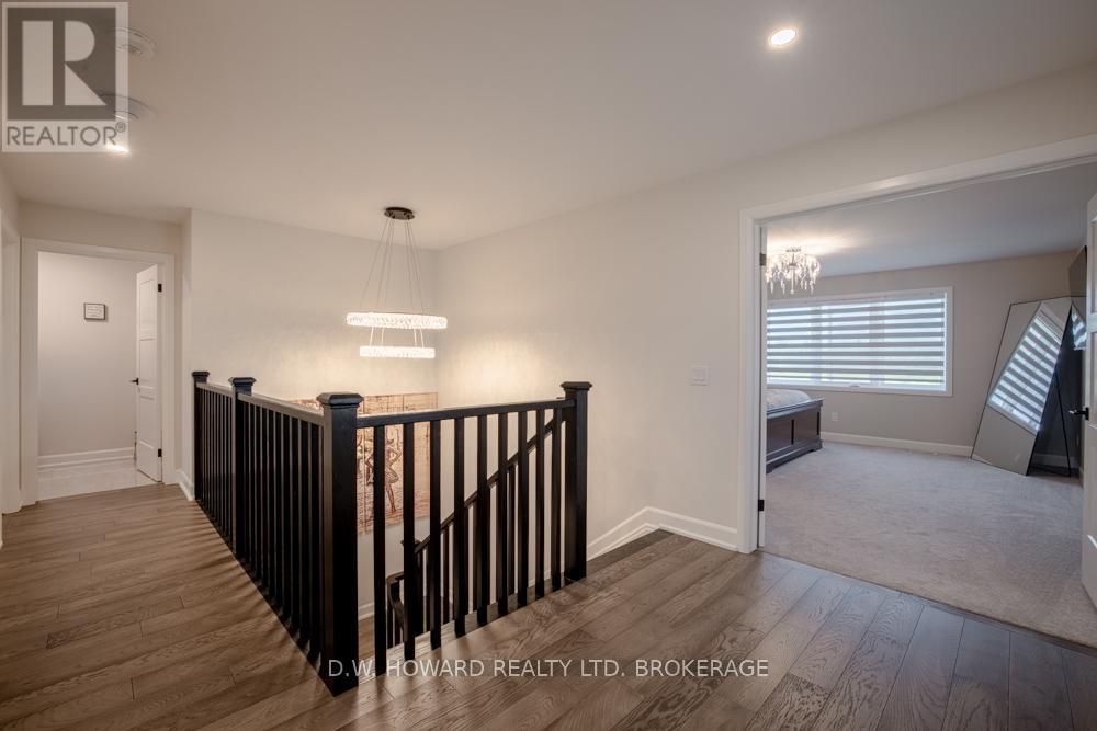 3919 Mitchell Crescent, Fort Erie, Ontario  L0S 1S0 - Photo 15 - X12389870