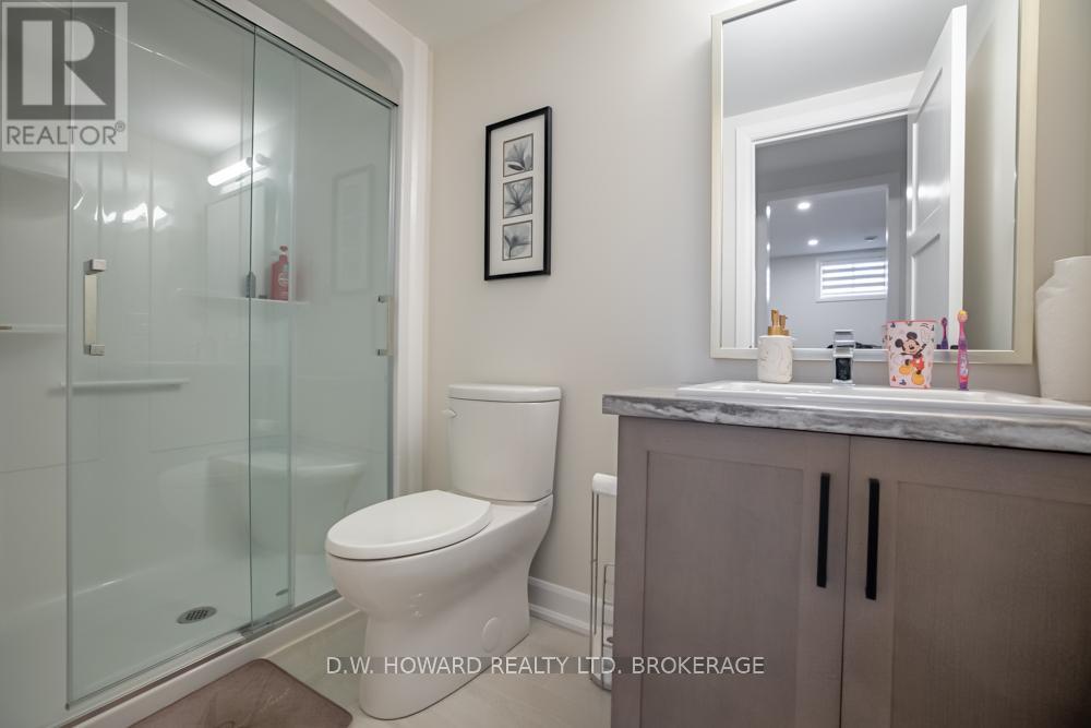 3919 Mitchell Crescent, Fort Erie, Ontario  L0S 1S0 - Photo 26 - X12389870