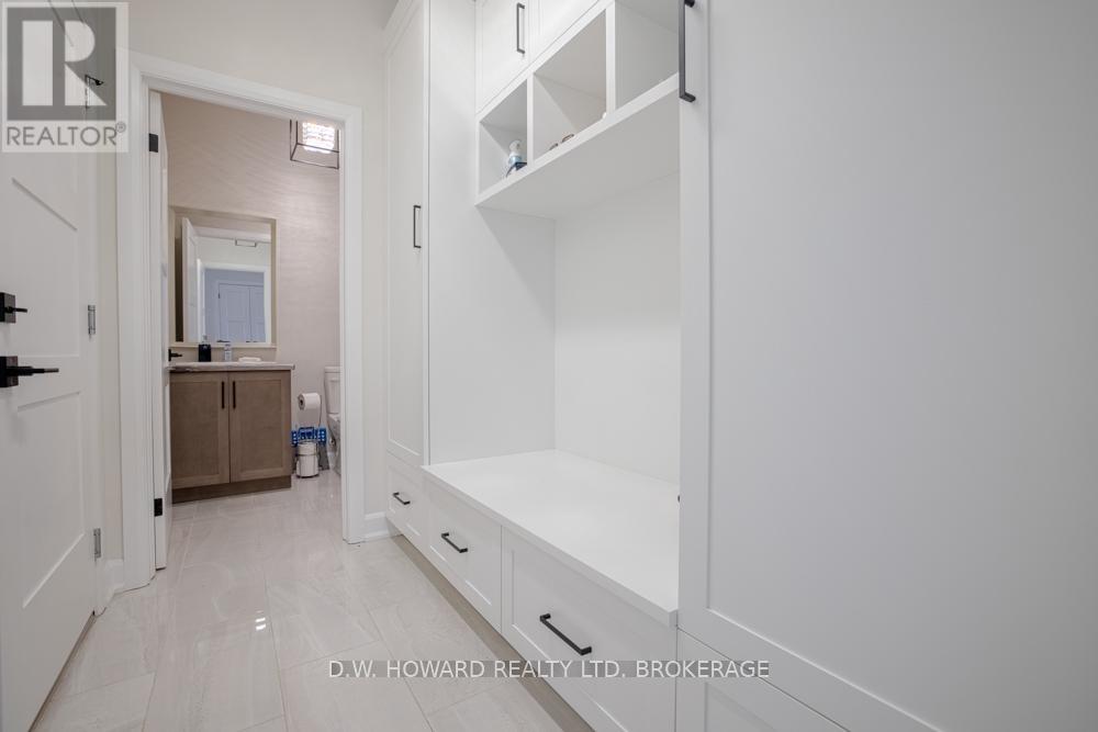 3919 Mitchell Crescent, Fort Erie, Ontario  L0S 1S0 - Photo 5 - X12389870