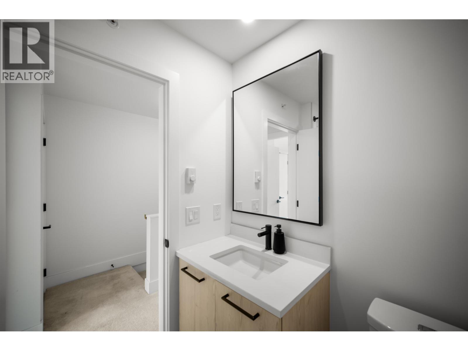 1385 Marinaside Place, Squamish, British Columbia  V8B 1A8 - Photo 23 - R3045014