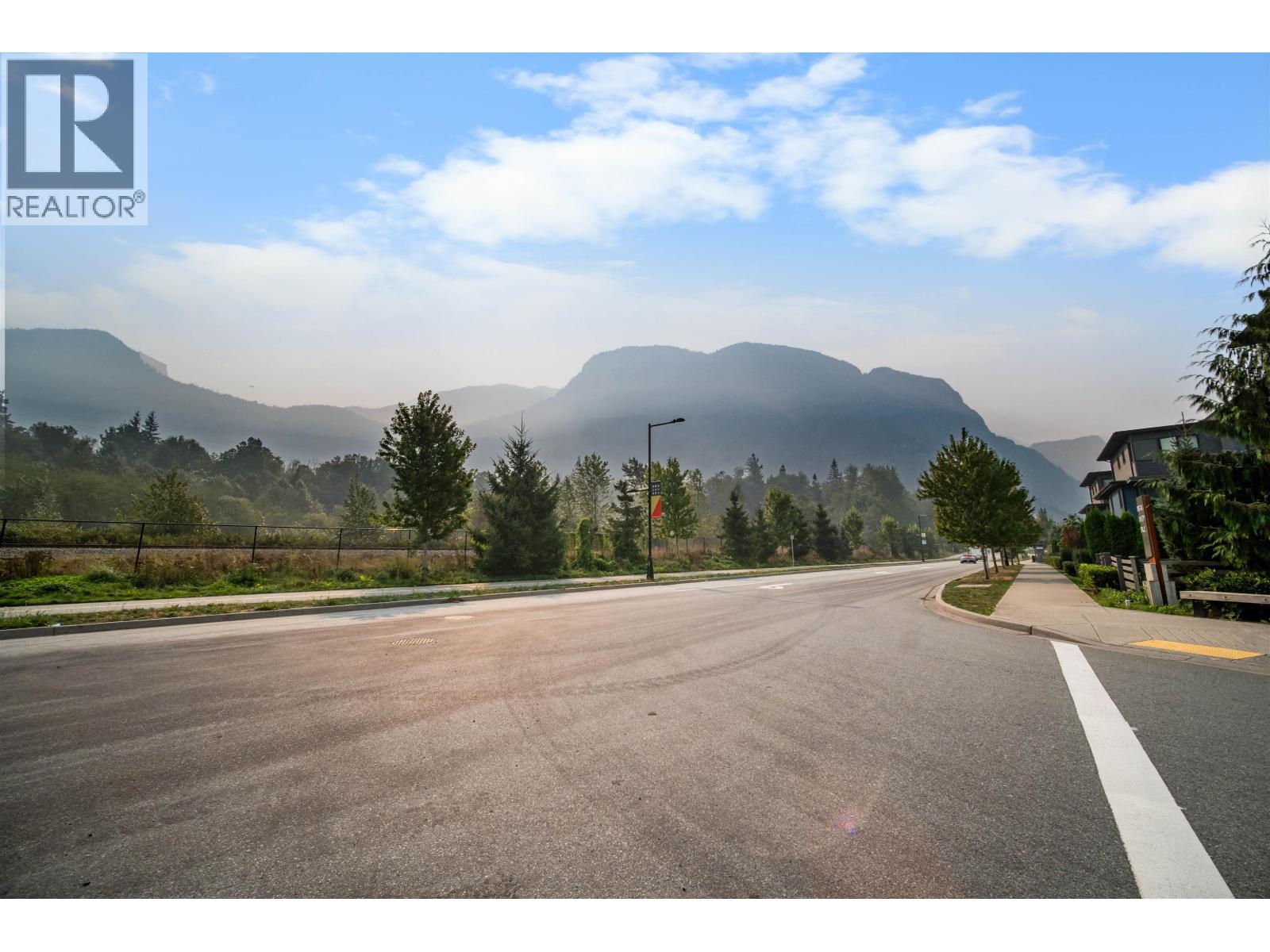 1385 Marinaside Place, Squamish, British Columbia  V8B 1A8 - Photo 31 - R3045014