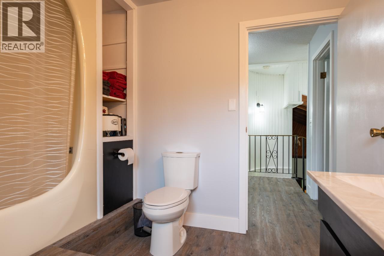 814 16th Avenue, Genelle, British Columbia  V0G 1G0 - Photo 47 - 10362122