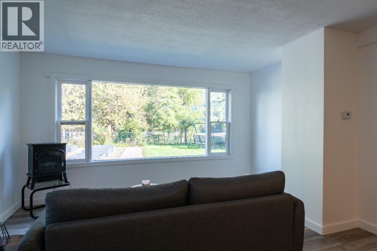 814 16th Avenue, Genelle, British Columbia  V0G 1G0 - Photo 54 - 10362122