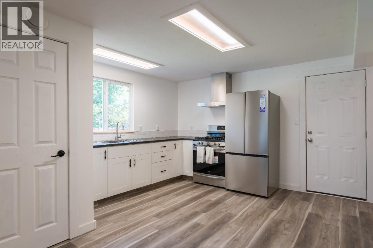 814 16th Avenue, Genelle, British Columbia  V0G 1G0 - Photo 55 - 10362122