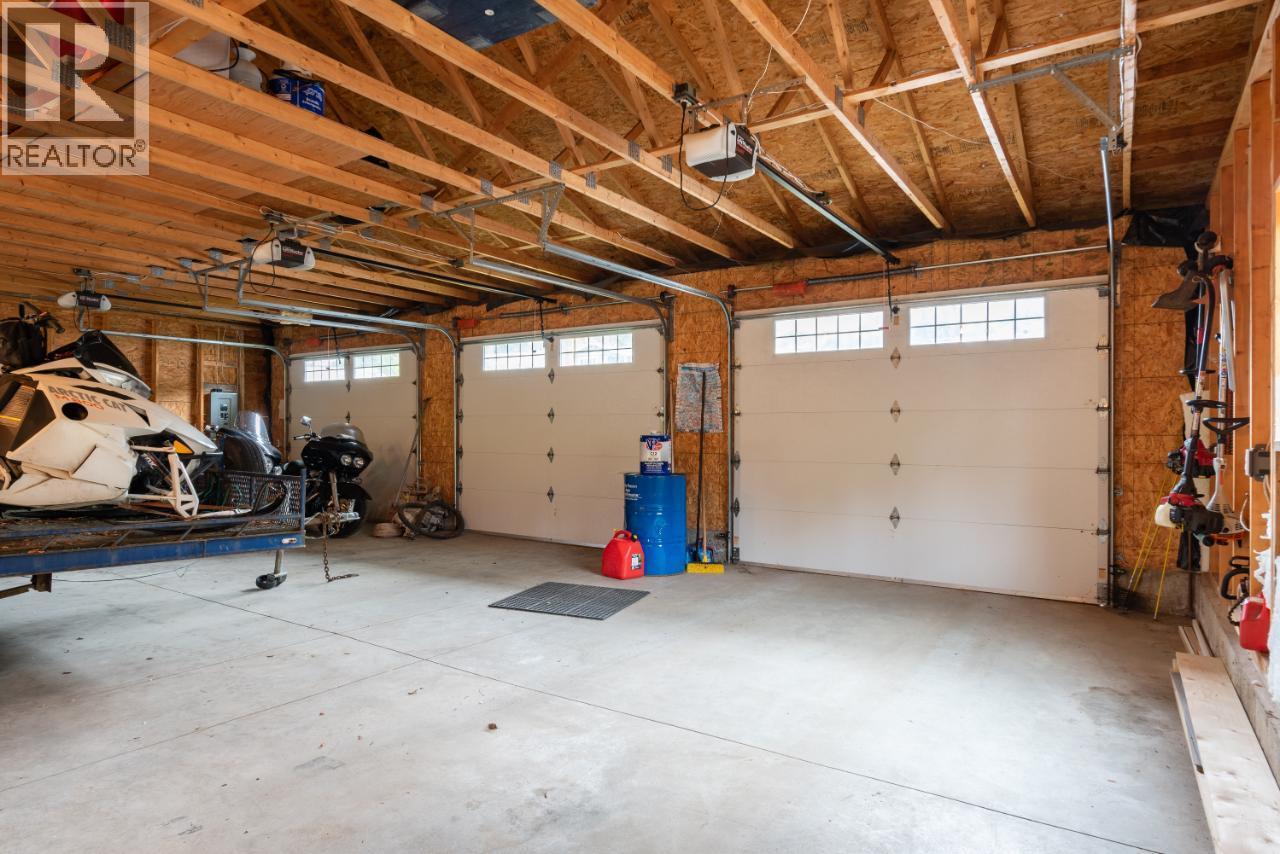 814 16th Avenue, Genelle, British Columbia  V0G 1G0 - Photo 64 - 10362122