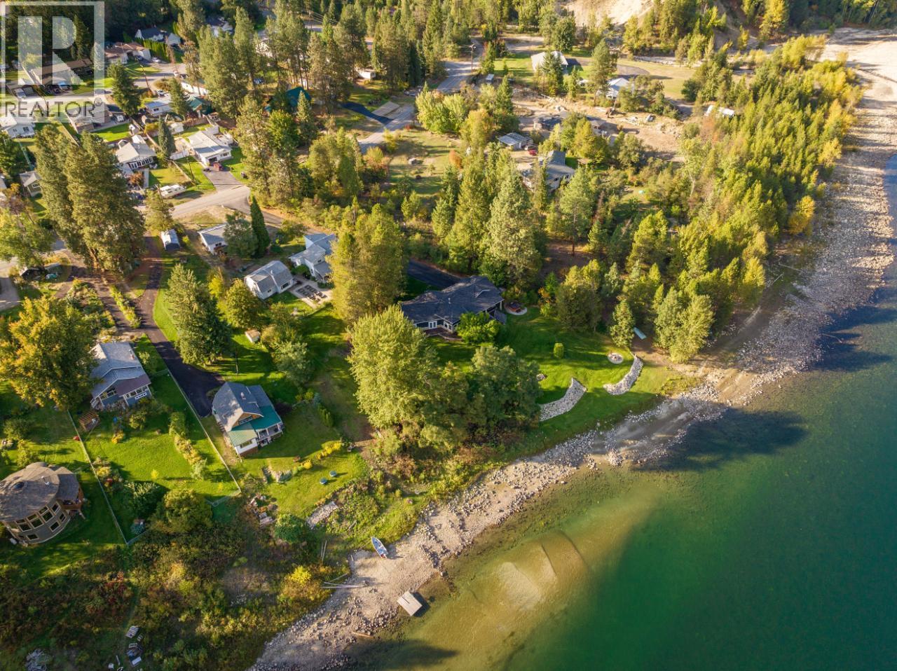 814 16th Avenue, Genelle, British Columbia  V0G 1G0 - Photo 7 - 10362122