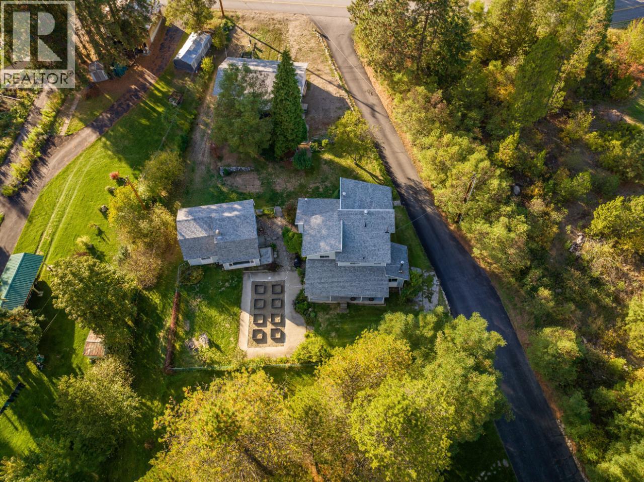 814 16th Avenue, Genelle, British Columbia  V0G 1G0 - Photo 9 - 10362122