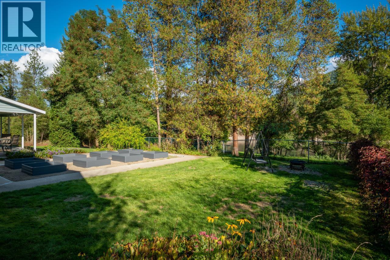 814 16th Avenue, Genelle, British Columbia  V0G 1G0 - Photo 91 - 10362122