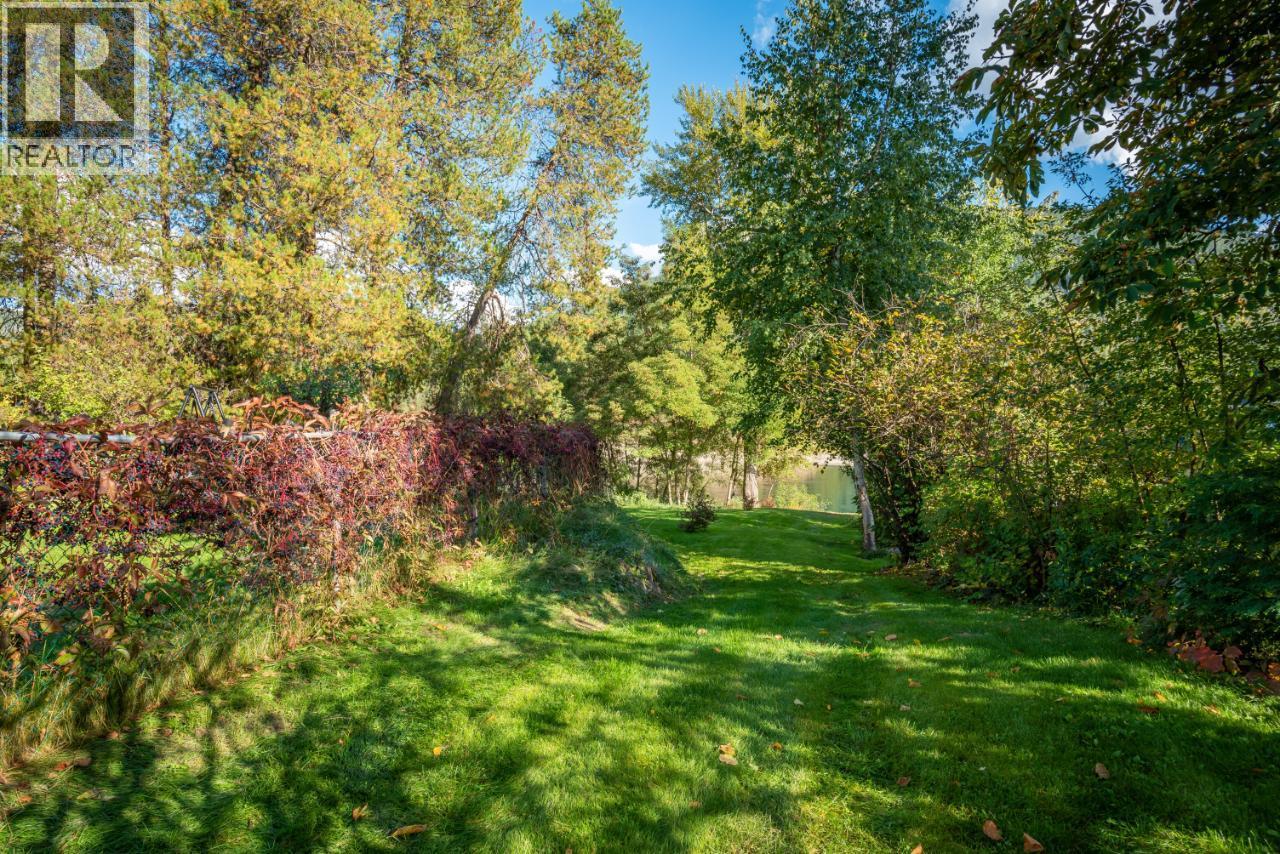 814 16th Avenue, Genelle, British Columbia  V0G 1G0 - Photo 92 - 10362122