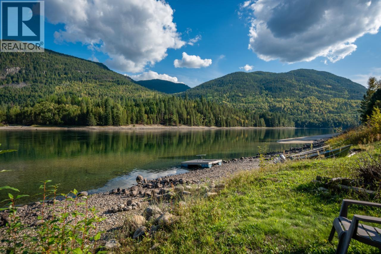 814 16th Avenue, Genelle, British Columbia  V0G 1G0 - Photo 99 - 10362122