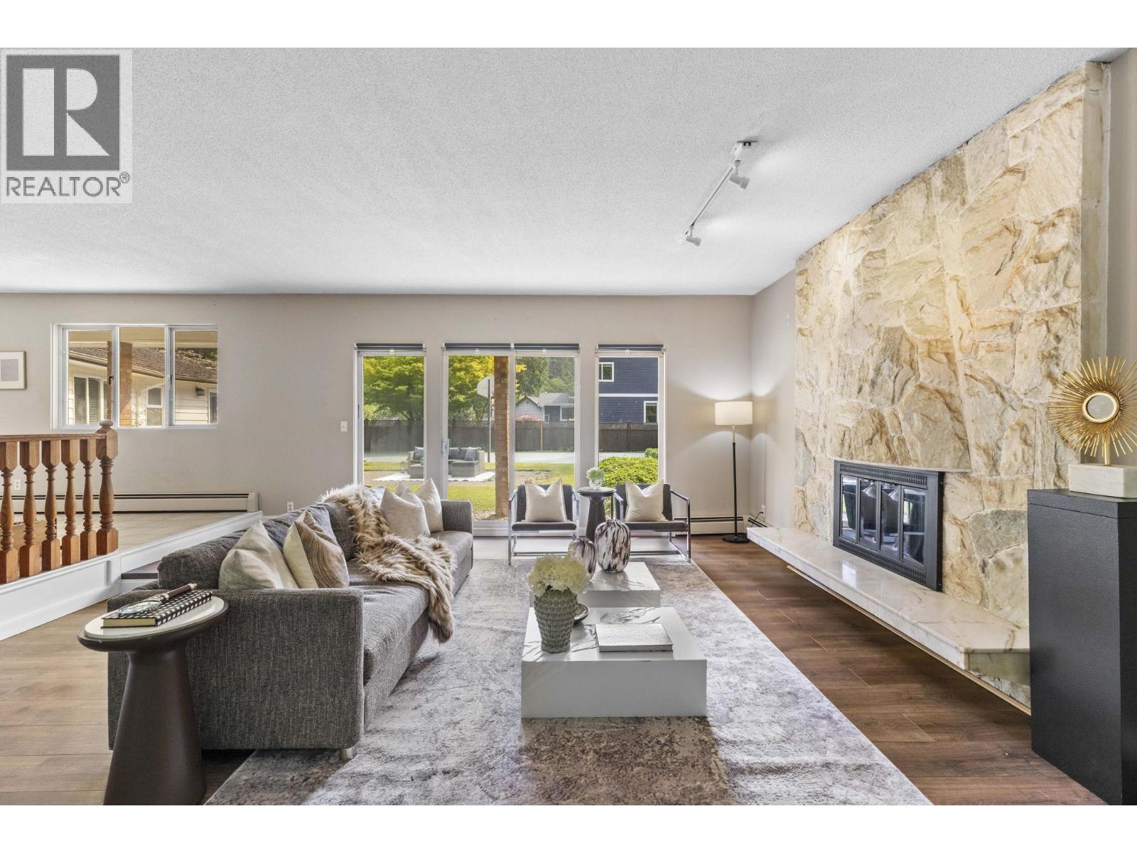 1220 Seymour Boulevard, North Vancouver, British Columbia  V7J 2J8 - Photo 7 - R3045039