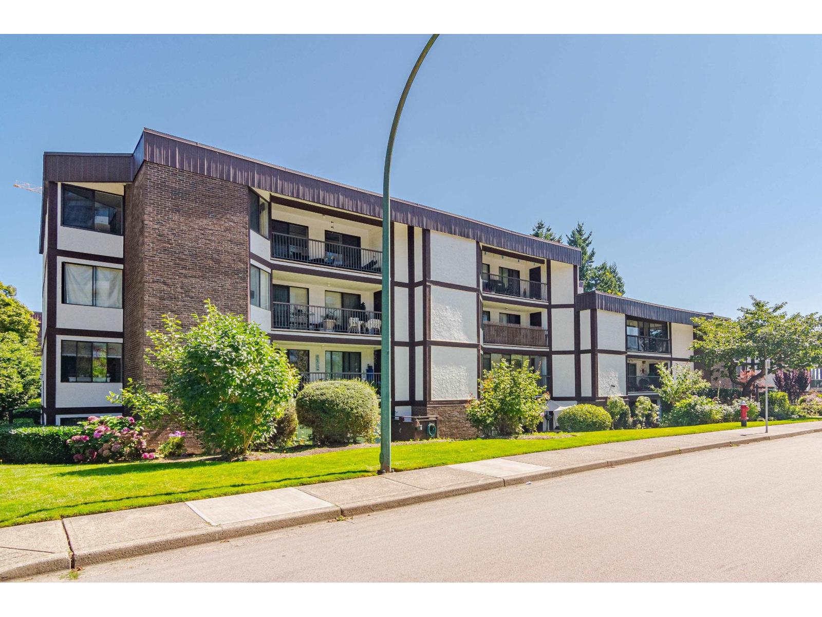 104 1520 Vidal Street, Surrey, British Columbia  V4B 3T7 - Photo 3 - R3044804