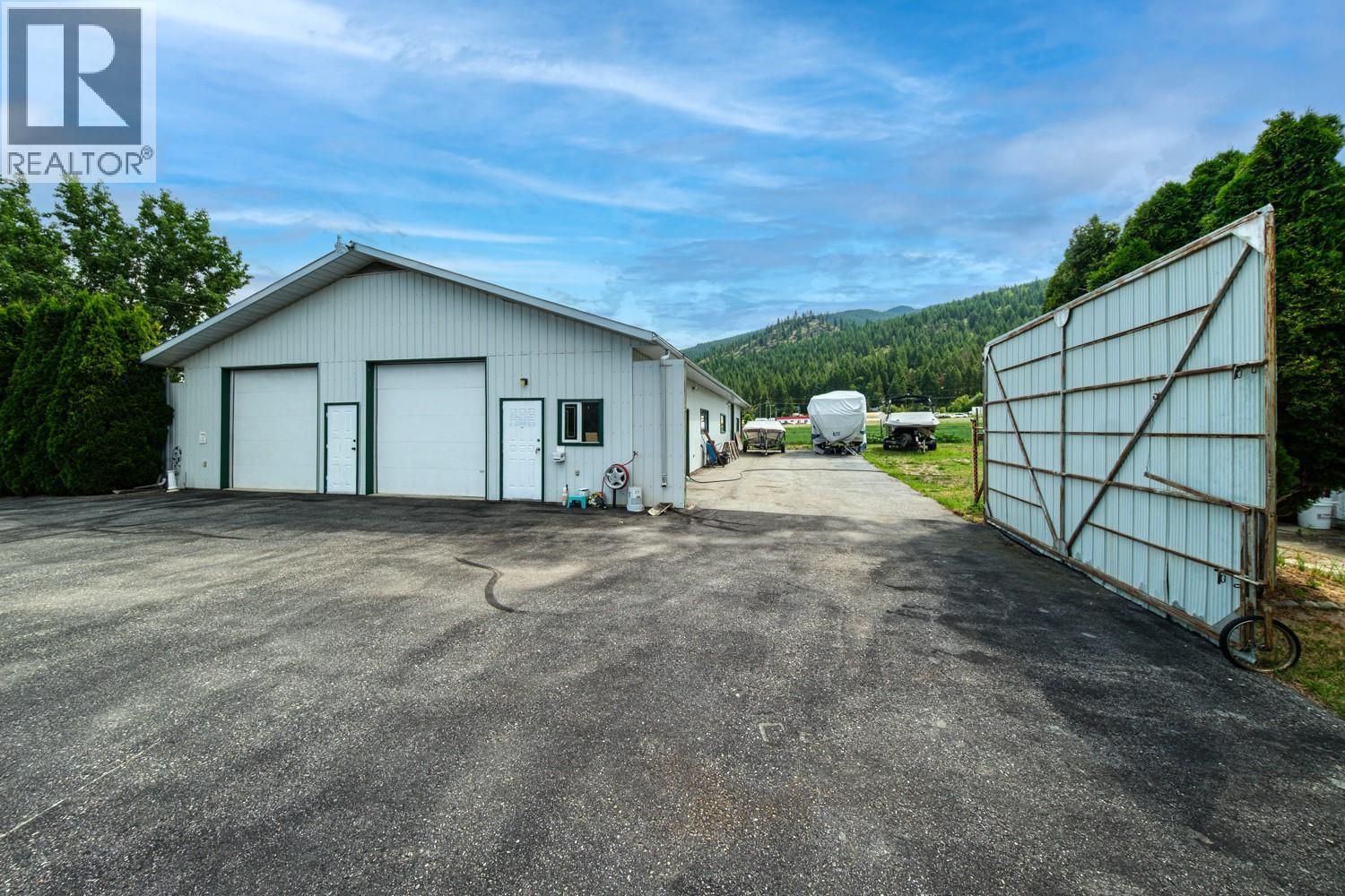 135 Pleasant Valley Cross Road, Armstrong, British Columbia  V4Y 0W1 - Photo 3 - 10362198
