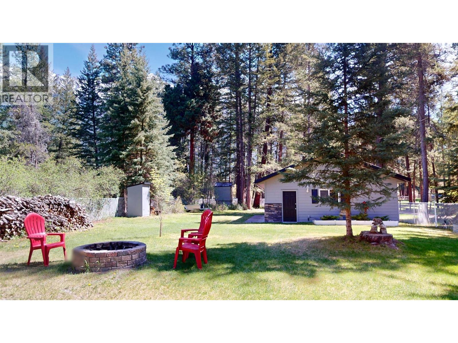 2401 Garbutts Lake Road, Fort Steele, British Columbia  V0B 2J0 - Photo 17 - 10346679