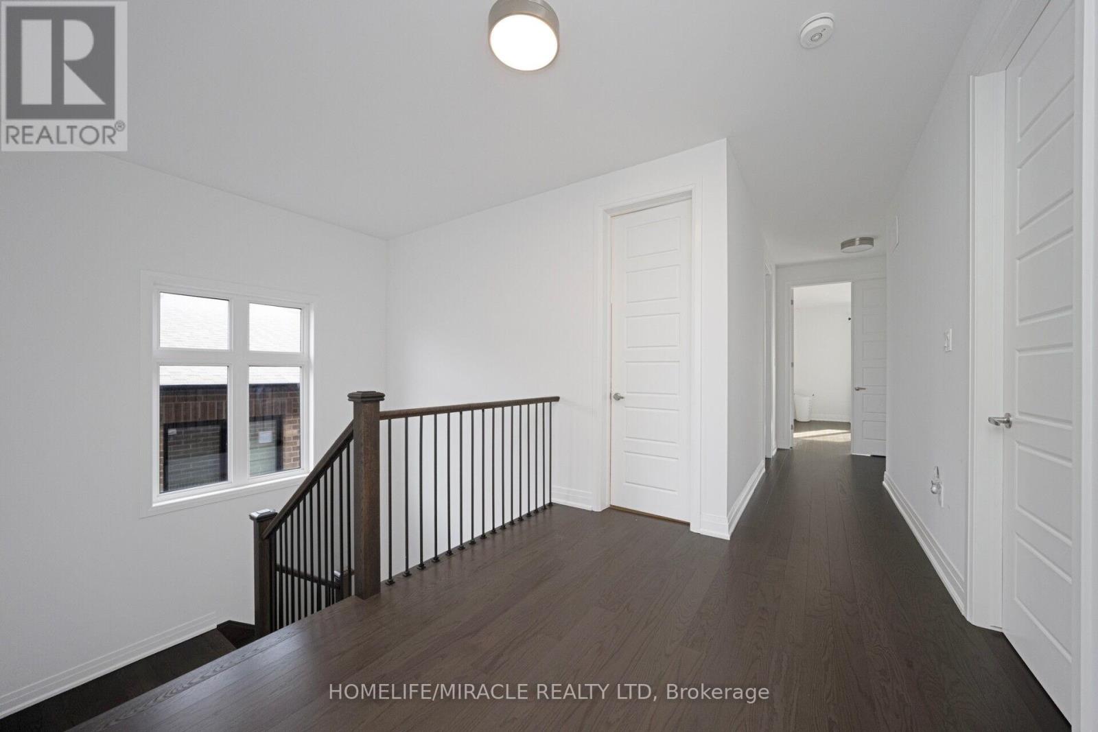 1348 Aymond Crescent, Oakville, Ontario  L6H 7G1 - Photo 24 - W12359480