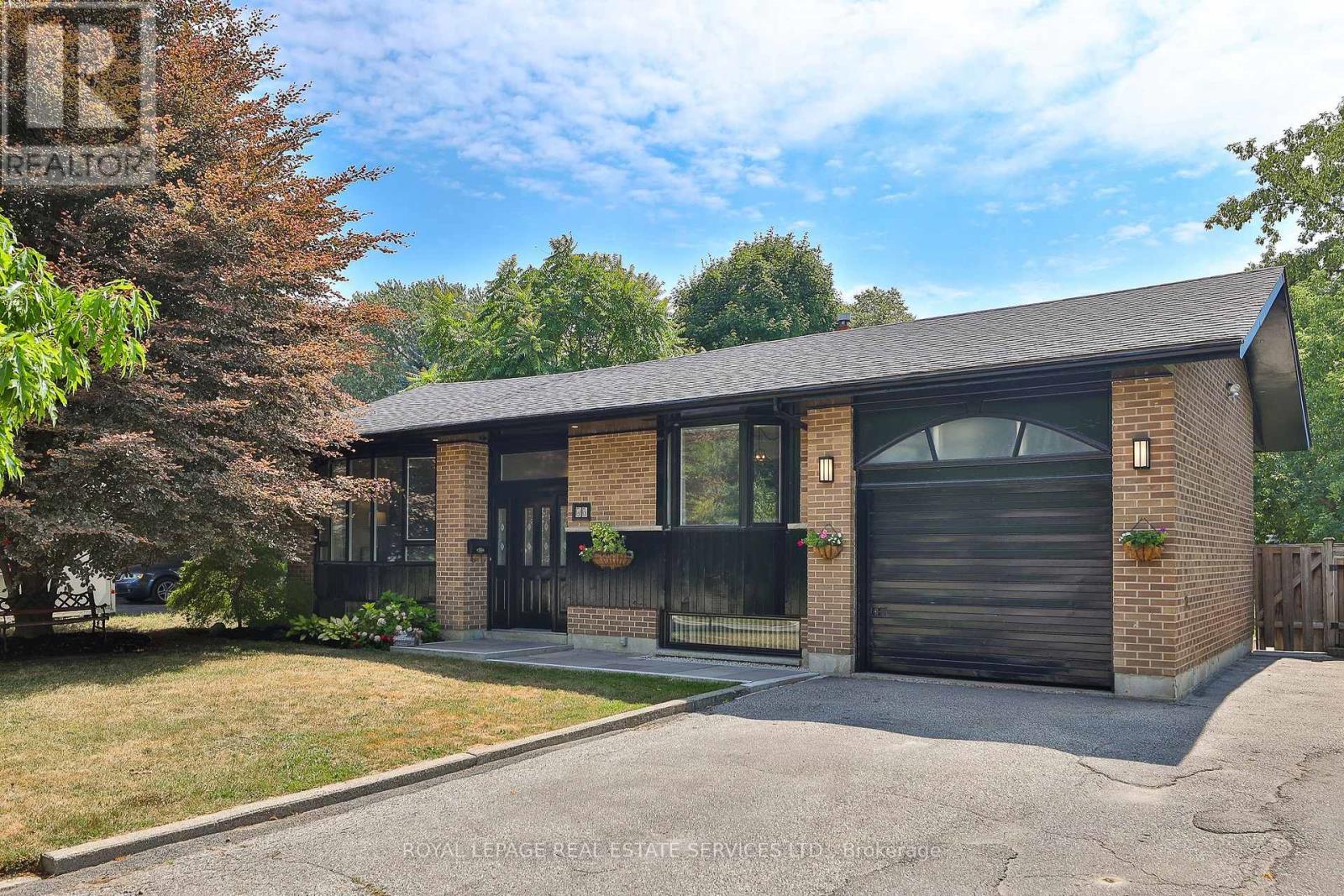 45 Doonaree Drive, Toronto, Ontario  M3A 1M5 - Photo 1 - C12389905