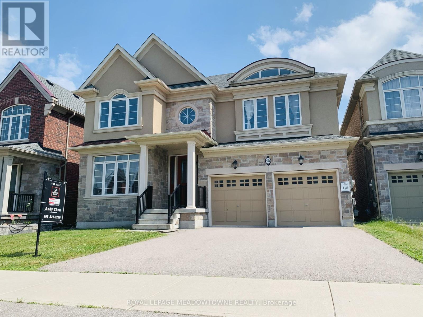 95 Beckett Avenue, East Gwillimbury (Holland Landing), Ontario  L9N 0S6 - Photo 2 - N12389910