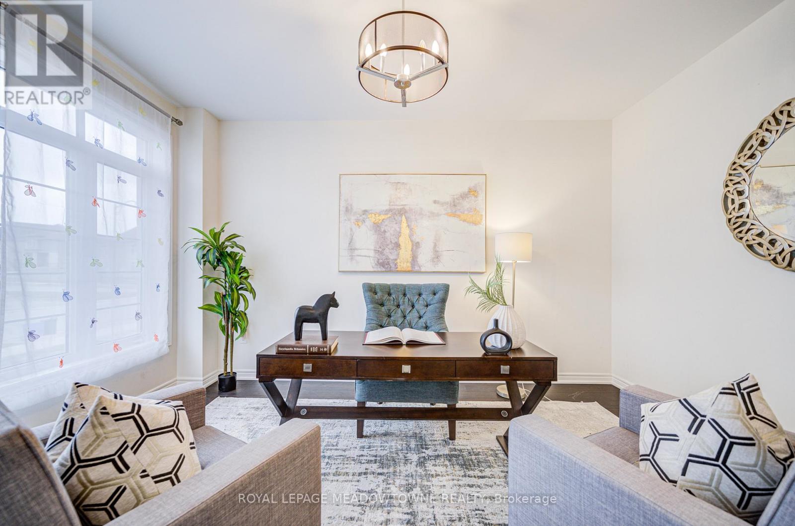 95 Beckett Avenue, East Gwillimbury (Holland Landing), Ontario  L9N 0S6 - Photo 6 - N12389910
