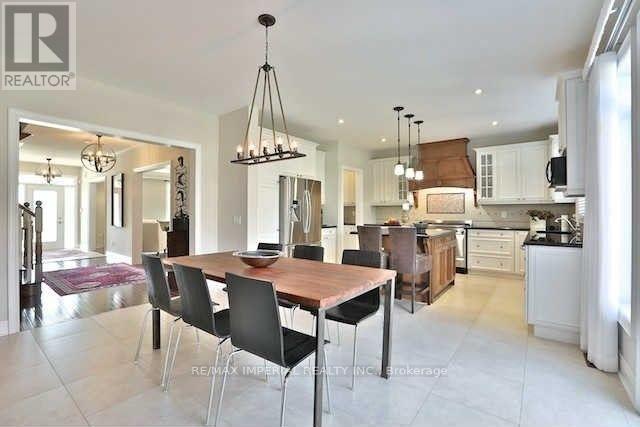 4 Plunkett Court, Barrie, Ontario  L4N 6M3 - Photo 8 - S12389867