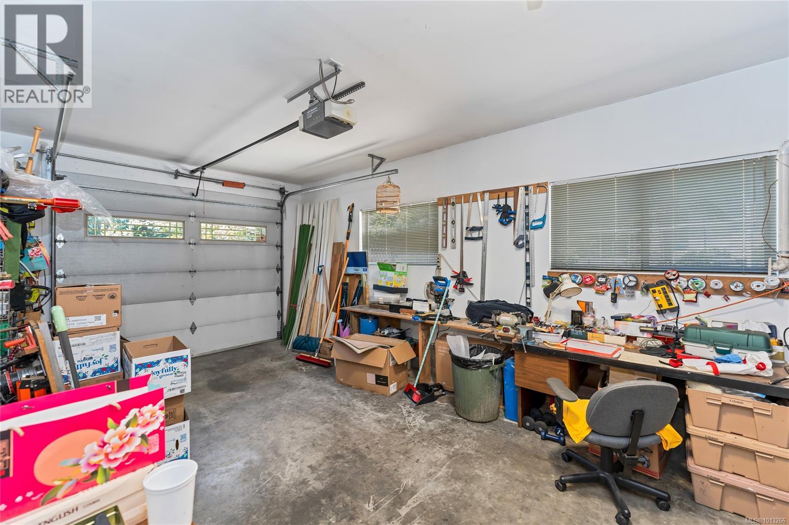 948 Boulderwood Rise, Saanich, British Columbia  V8Y 3G5 - Photo 54 - 1013266