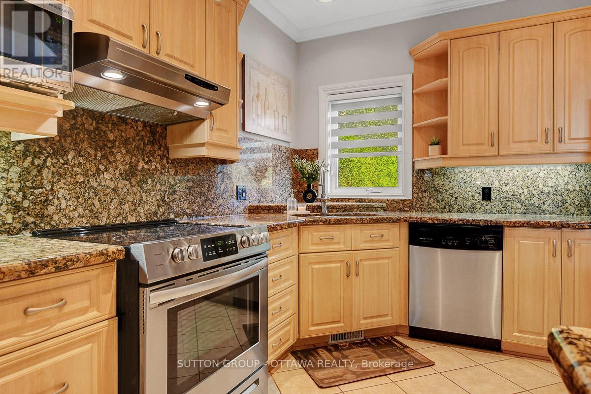 6472 Beausejour Drive S, Ottawa, Ontario  K1C 6V5 - Photo 14 - X12389938