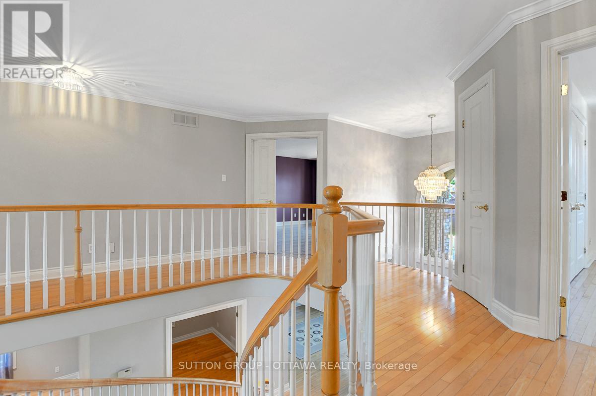 6472 Beausejour Drive S, Ottawa, Ontario  K1C 6V5 - Photo 19 - X12389938