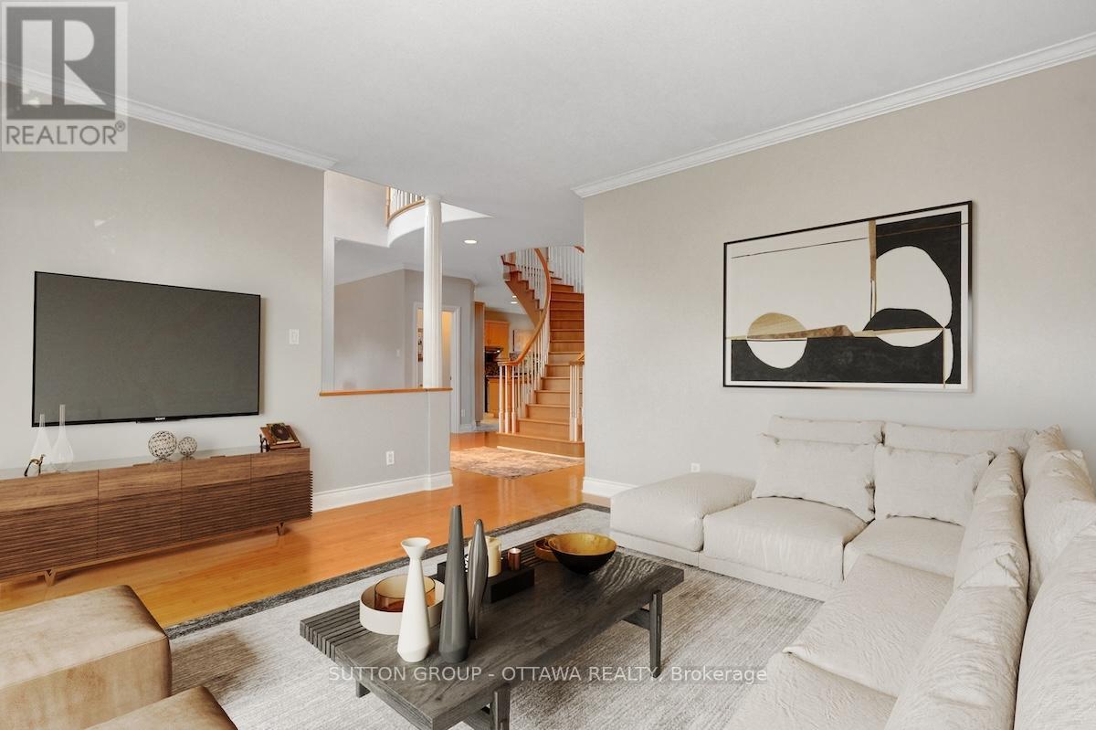 6472 Beausejour Drive S, Ottawa, Ontario  K1C 6V5 - Photo 5 - X12389938