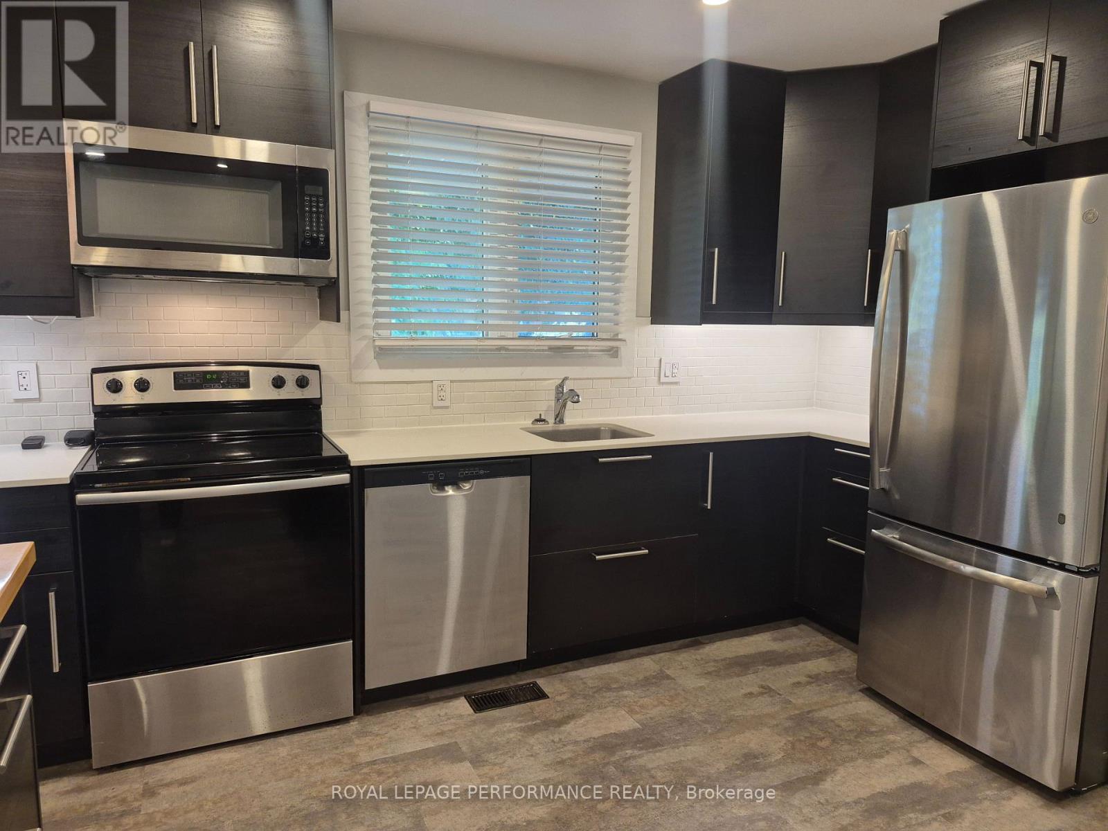A - 2529 Roman Avenue, Ottawa, Ontario  K2B 7X8 - Photo 10 - X12389990