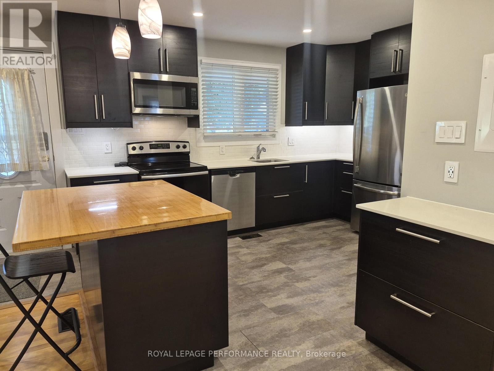 A - 2529 Roman Avenue, Ottawa, Ontario  K2B 7X8 - Photo 8 - X12389990