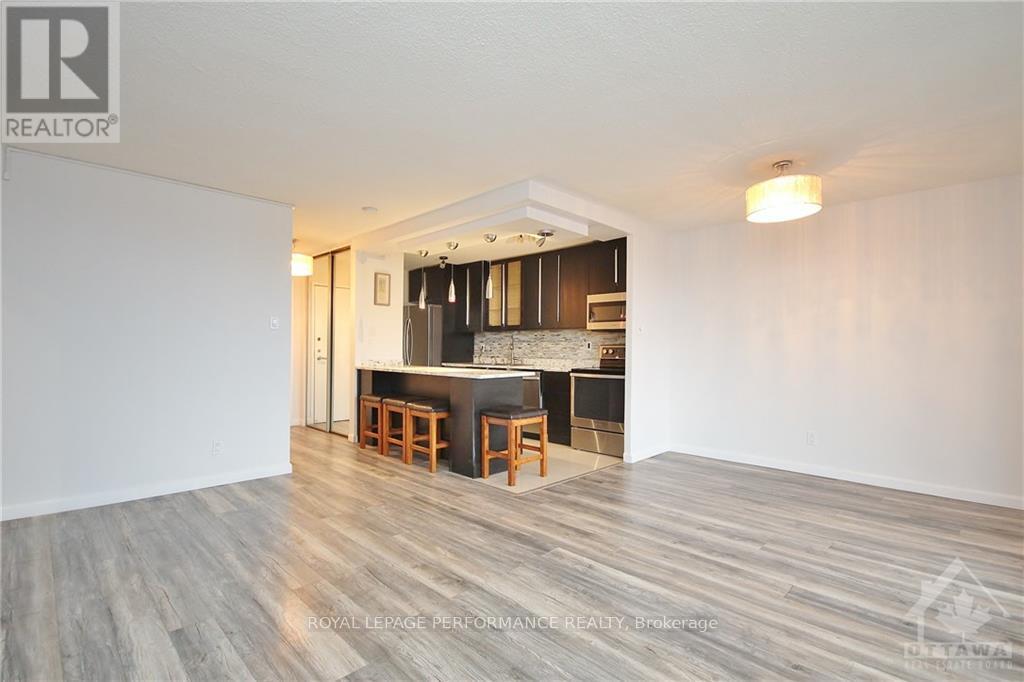 1102 - 1785 Frobisher Lane, Ottawa, Ontario  K1G 3T7 - Photo 4 - X12389992
