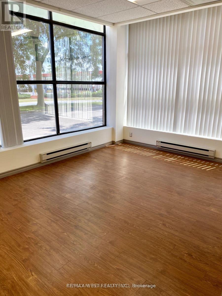 9 - 6110 Ordan Drive, Mississauga, Ontario  L5T 2B3 - Photo 5 - W12389873