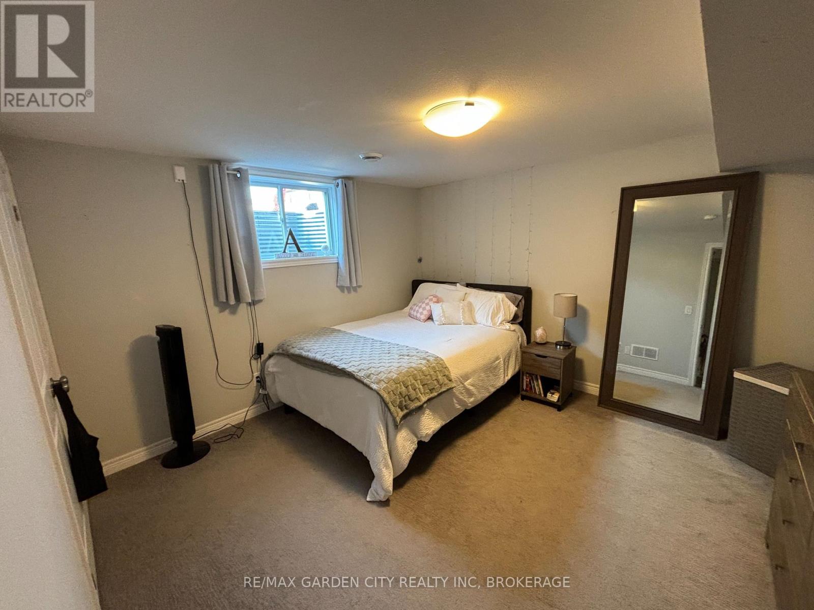 Lower - 34 Bounty Avenue, Thorold, Ontario  L2V 0H3 - Photo 6 - X12389969