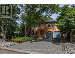 223 BRIAR HILL CRESCENT, Hamilton, Ontario