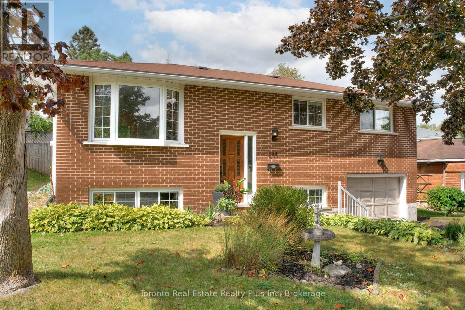 244 WESTWOOD DRIVE, Kitchener, Ontario