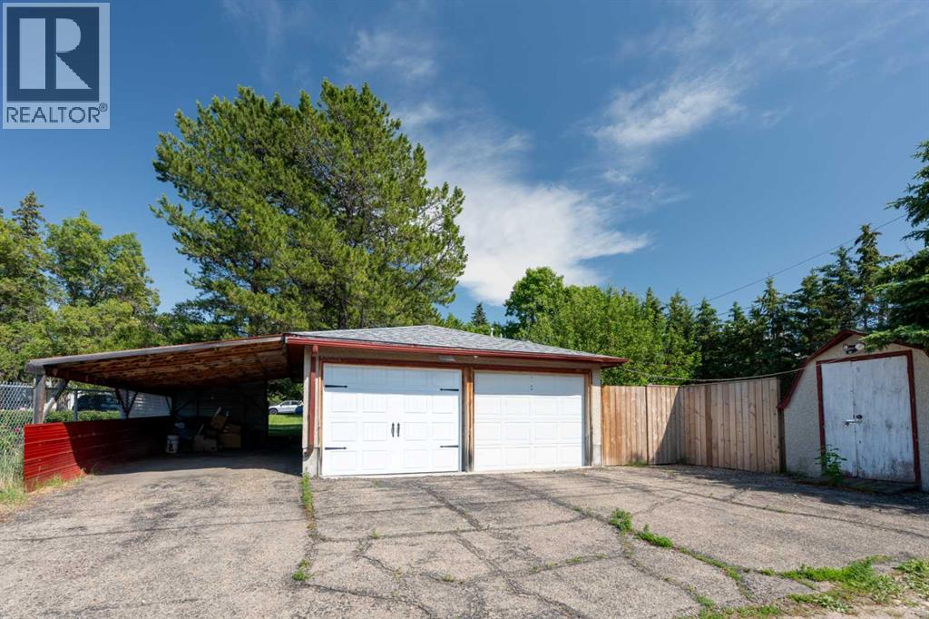 3902 45 Street, Ponoka, Alberta  t4j 1b4 - Photo 4 - A2236523