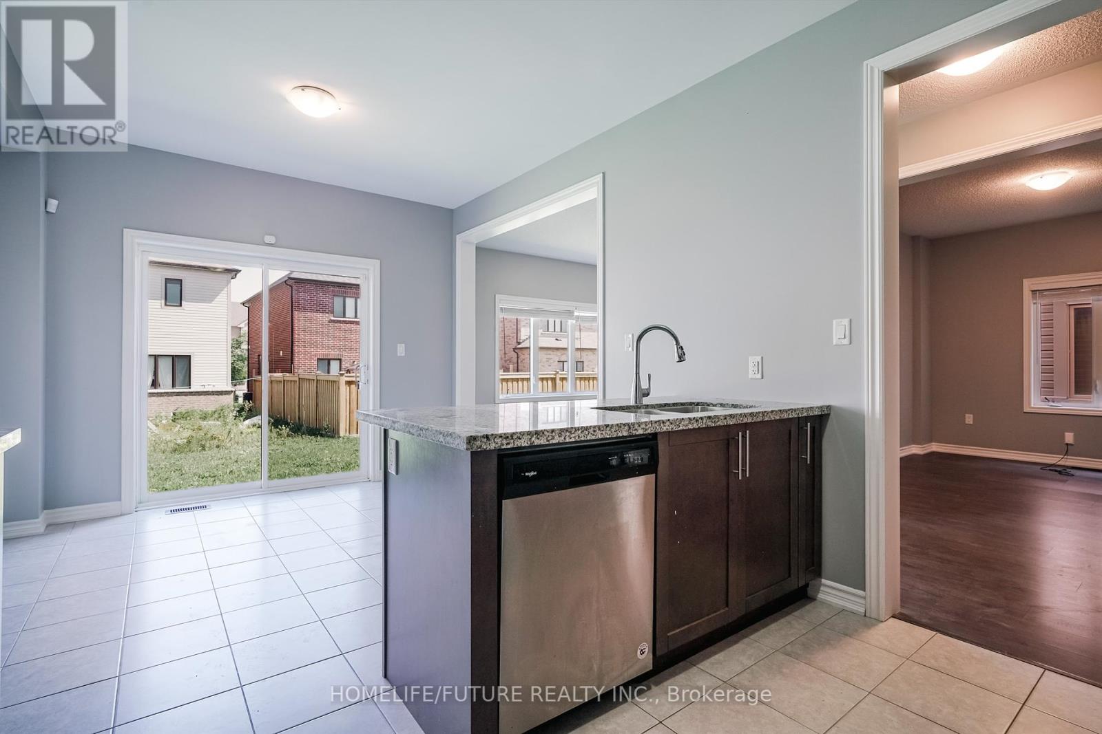 51 Arthur Mclaughlin Street, Clarington, Ontario  L1C 0T6 - Photo 11 - E12361688