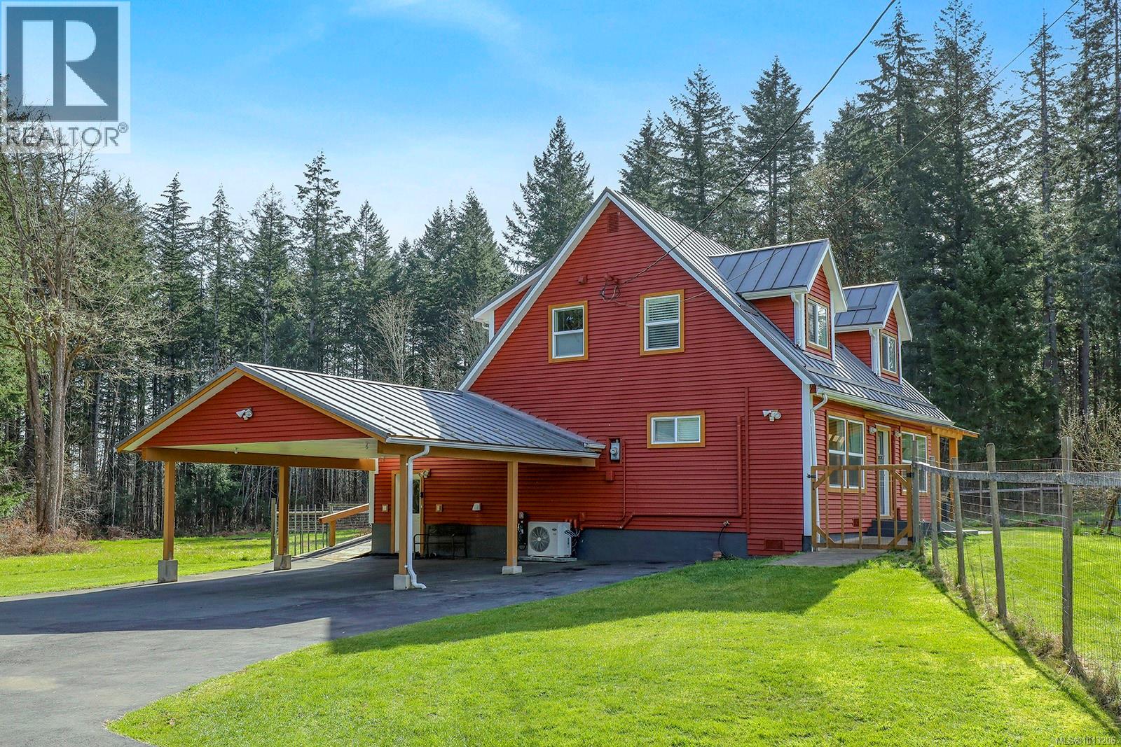 7792 Island Hwy N, Black Creek, British Columbia  V9J 1G5 - Photo 13 - 1013206