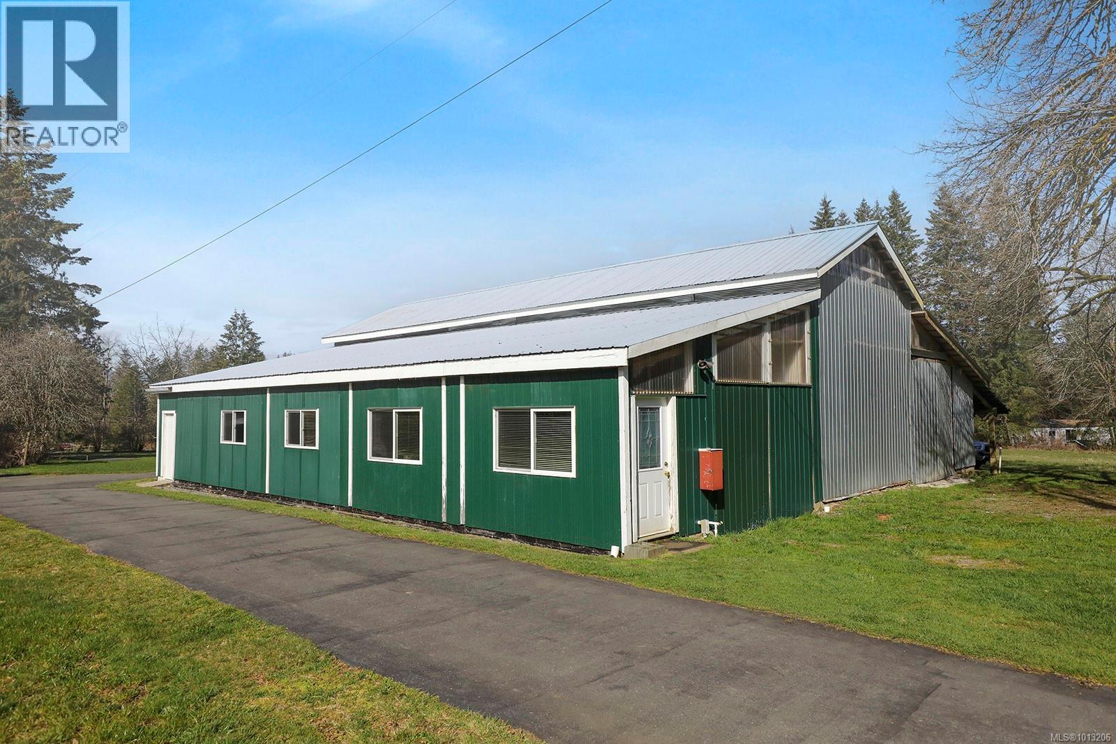7792 Island Hwy N, Black Creek, British Columbia  V9J 1G5 - Photo 9 - 1013206