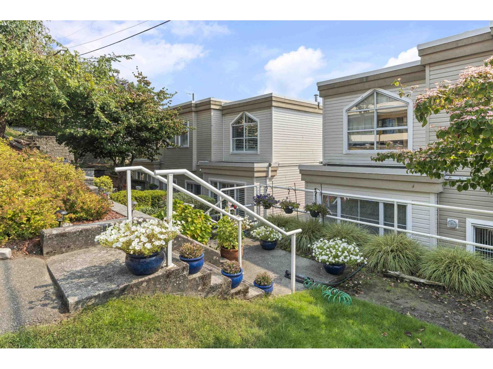 1157 VIDAL STREET, white rock, British Columbia