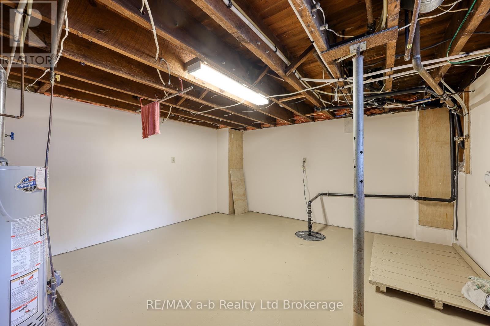 135 Canterbury Street, Ingersoll, Ontario  N5C 1E1 - Photo 40 - X12389981