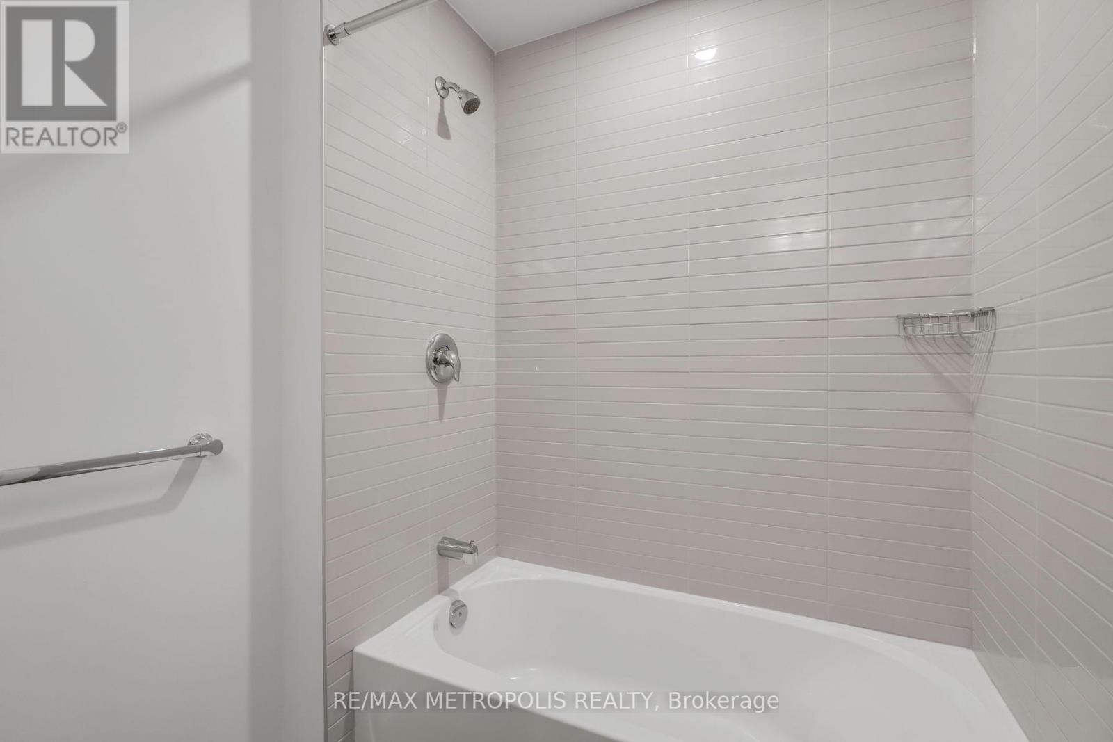 515 - 3220 William Coltson Avenue, Oakville, Ontario  L6H 7X9 - Photo 7 - W12389135