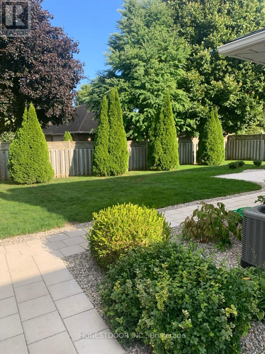 191 Doon Drive, London North (North A), Ontario  N5X 3S5 - Photo 5 - X12385530