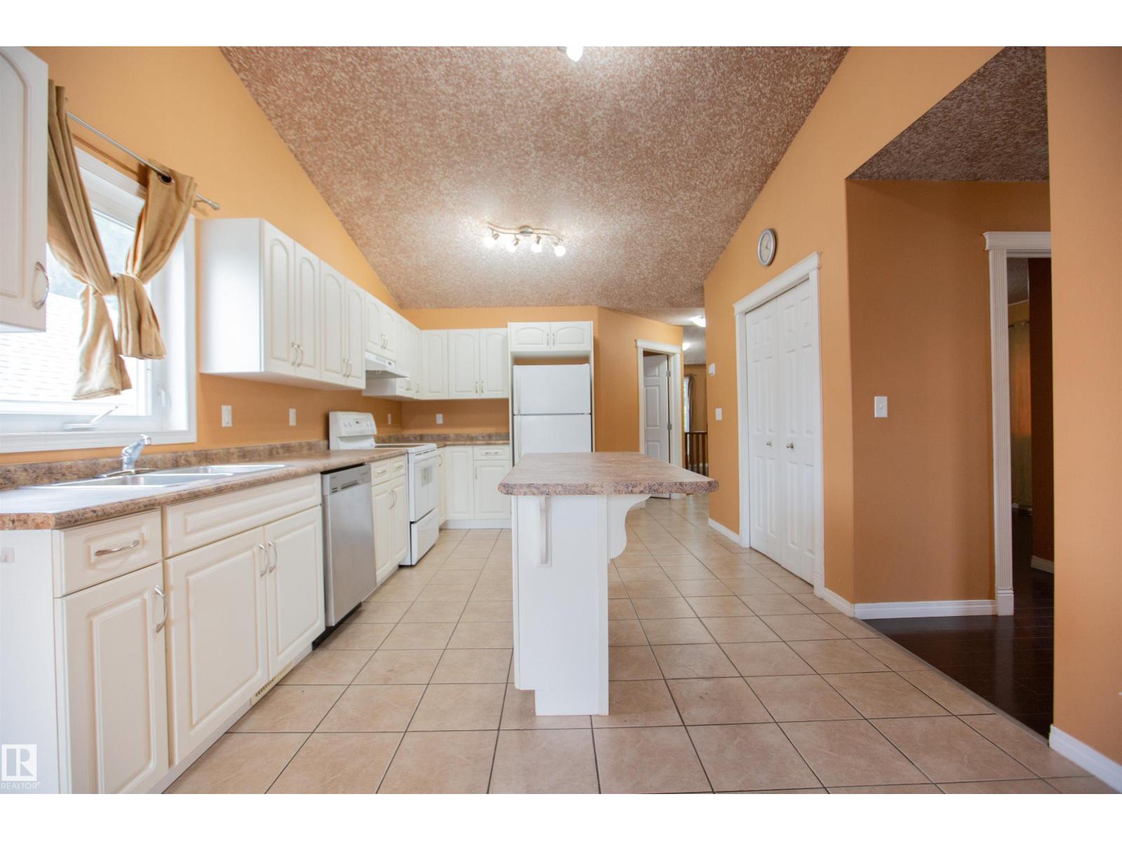 12422 88 St Nw, Edmonton, Alberta  T5B 3T2 - Photo 7 - E4456794