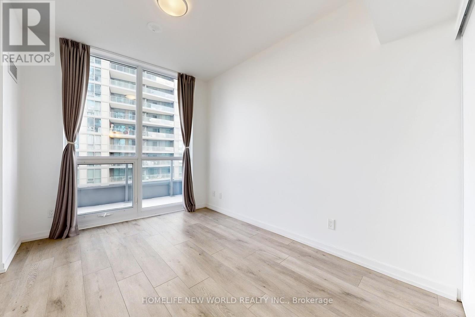 501 - 38 Forest Manor Road, Toronto, Ontario  M2J 0H4 - Photo 12 - C12389932